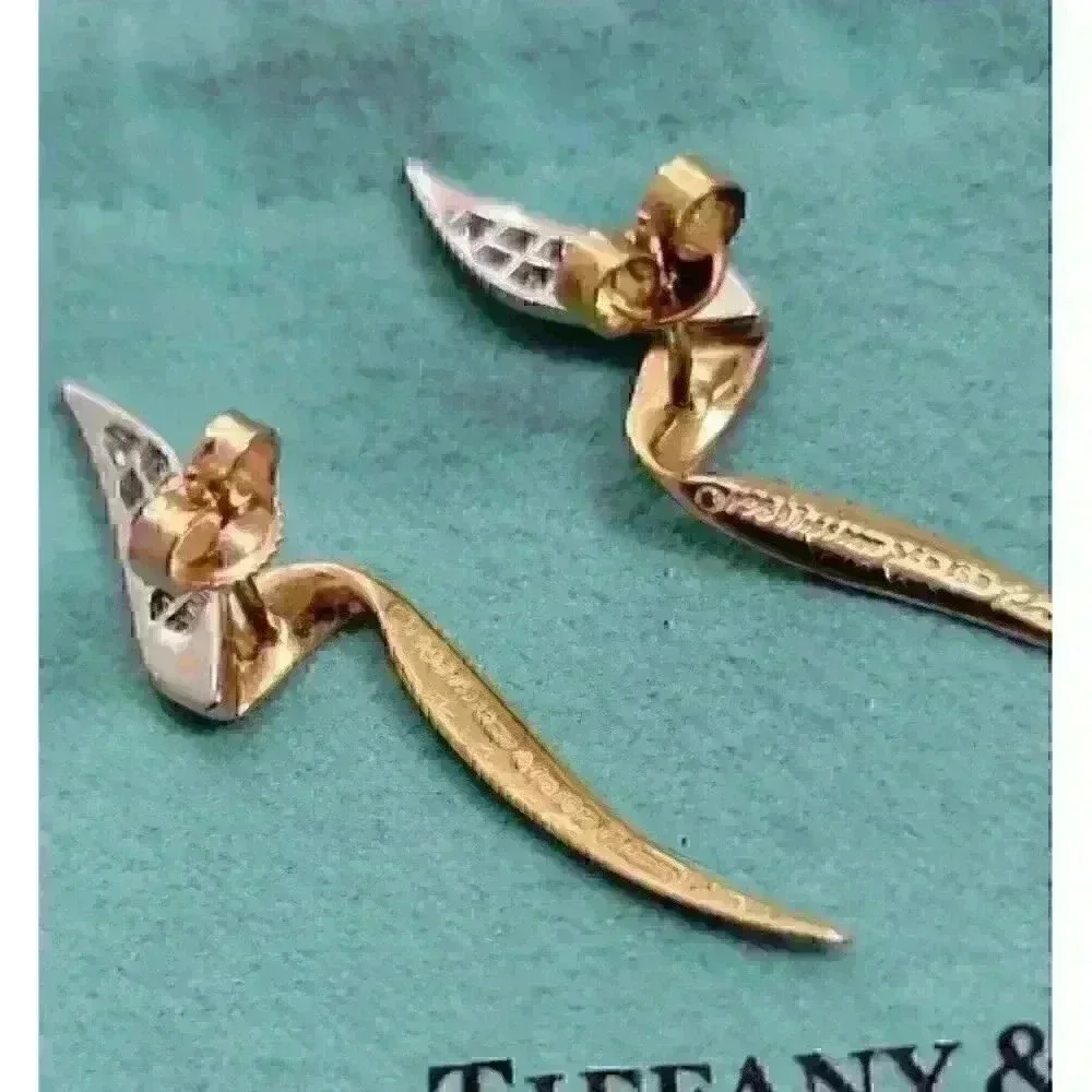 Tiffany & Co Paloma Picasso 18kt Gold Vintage Chrysalis Diamond Earrings - Picture 9 of 12